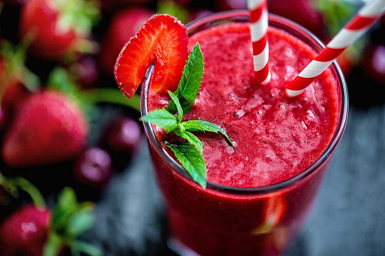Erdbeer-Smoothie mit Joghurt